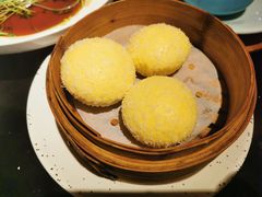 椰丝流沙包-老头儿油爆虾·知味杭州(爱琴海购物中心)