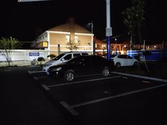 -停车场(世茂海滨馨苑东北)