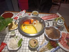 -山悦里 山野·鲜火锅(罗斯福广场店)