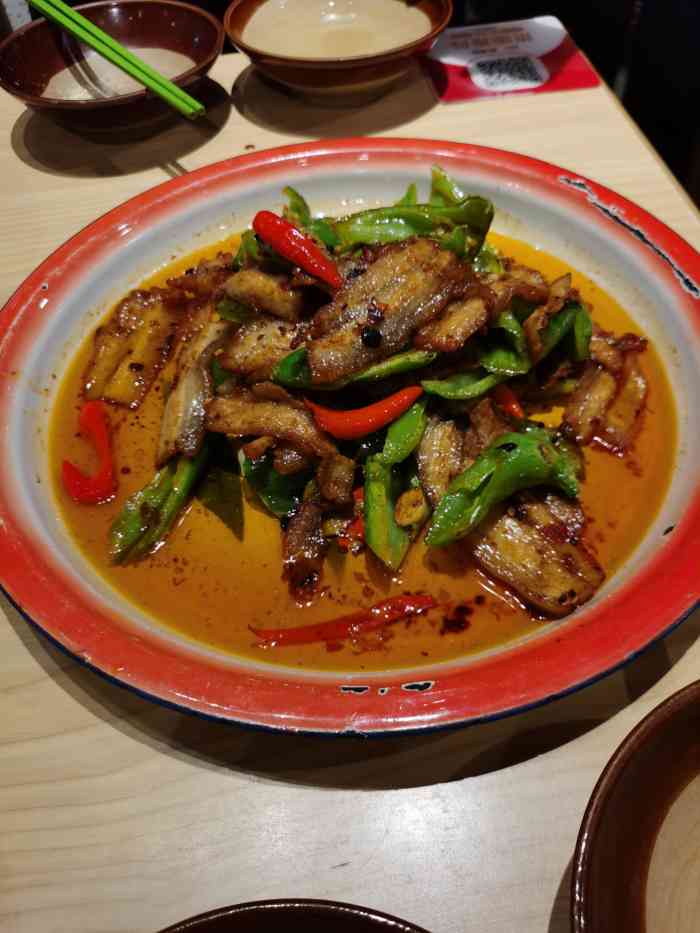 天辣小馆(晶耀前滩店)-"路过前滩时正值午餐时间,方向盘一转就进入.