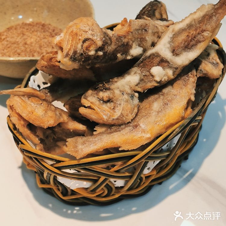 传承老北京味道[比心]|京味小馆褡裢火烧