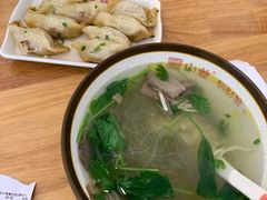 牛肉粉丝汤-小姜锅贴(凤凰街店)