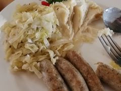 什锦香肠盘配德式酸菜、土豆泥-巴伐利亚啤酒坊(意式风情街店)