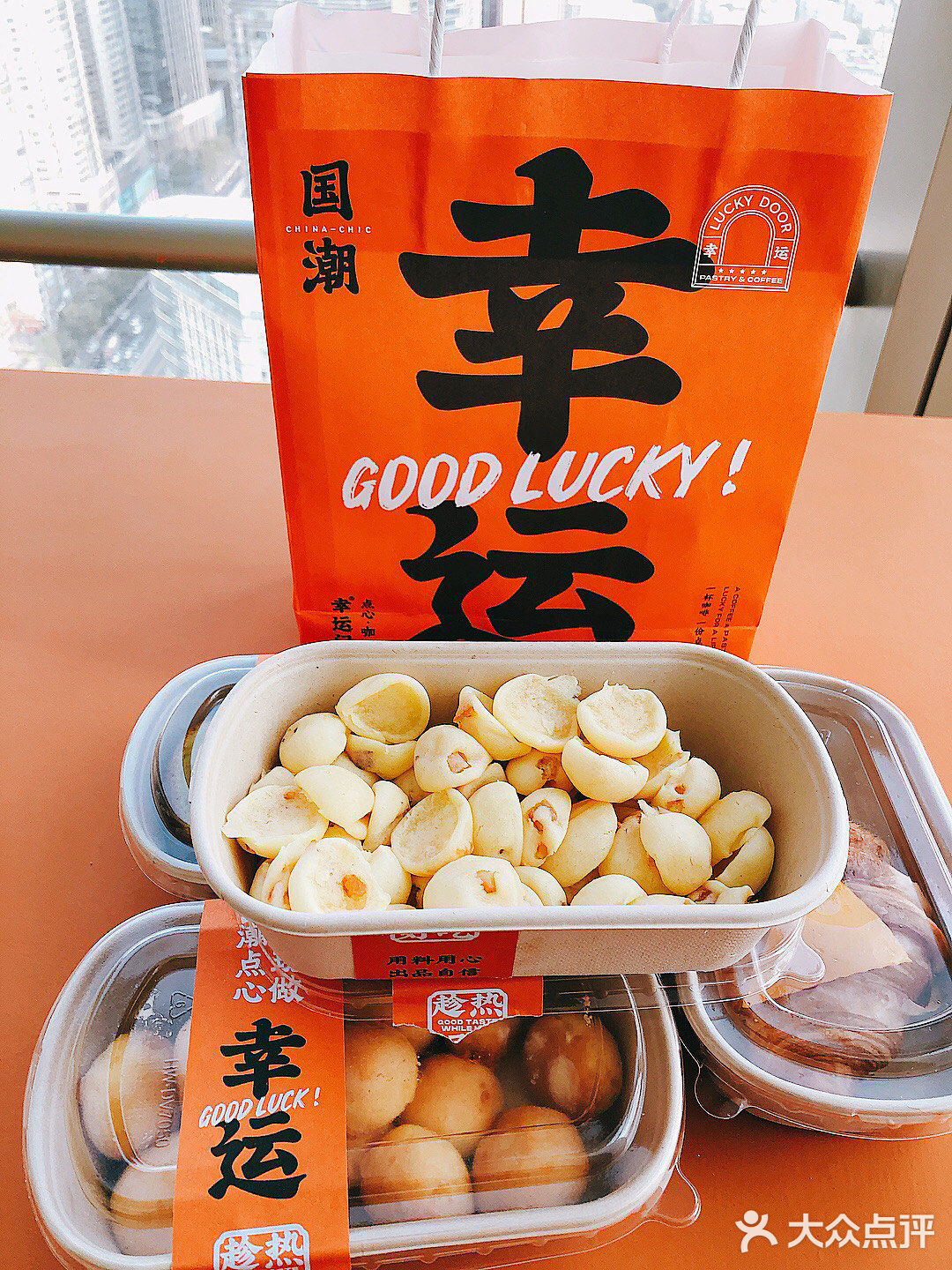 广州探店｜幸运门-据说中西合璧的点心界黑马 开业就上热门榜