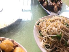 -华龙特色大骨鸡农家菜馆