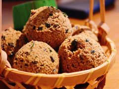 -包整·丝娃娃(一览甲秀楼风景店)