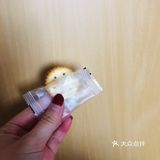 和咸蛋黄味儿不冲突，不过这家的味道感觉淡了点儿