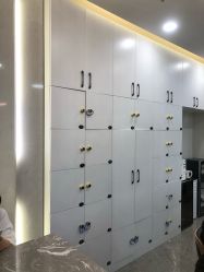 -AYO SALON