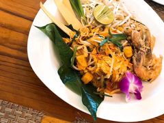 -Chom Cafe and Restaurant