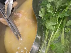 -禄婶鸡煲·打边炉