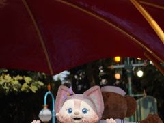 -小镇影院迪士尼小熊Duffy与他的朋友合影地