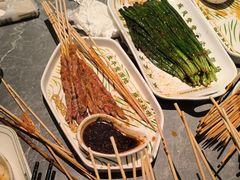 -威记烧嘢·南宁烧烤·超级生牛(绿地店)