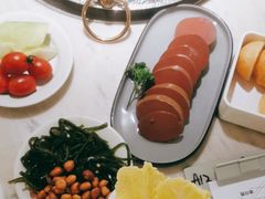 -左庭右院鲜牛肉火锅(浦江欢乐颂店)