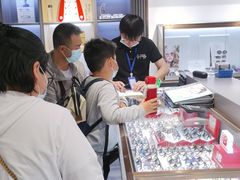 -宏宇眼镜蔡司依视路折扣店(兆佳眼镜城店)