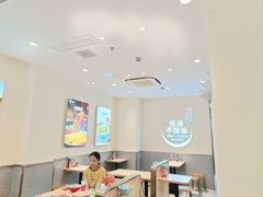 -小杨生煎(金山百联购物中心3楼店)