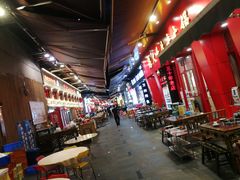 -八一好吃街·高品美食广场