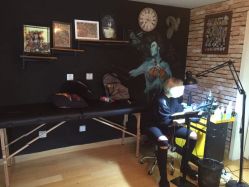 -Black Tattoo Studio