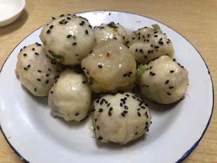 荣记生煎-"是一家没有去过店里,外卖叫过好几次的生煎.