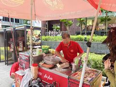 -詹爷爷乌节路街头冰淇淋