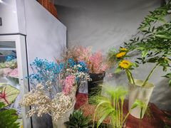 -何兮花店·气球派对鲜花店(马桥银春路万科城店)