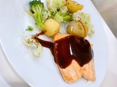 热熏三文鱼配刀豆色拉-宜家·瑞典风味餐厅(北京西红门店)