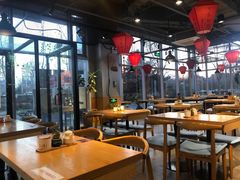 大堂-头壹号  羊汤·饸饹面·大油条(嘉华店)