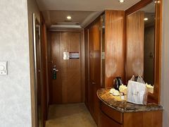 -武汉五月花大酒店(武昌火车站中南路地铁站店)