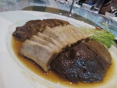 -深圳富苑皇冠假日套房酒店