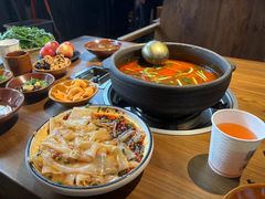 -贵厨酸汤牛肉(花果园国际中心店)
