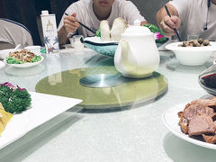 -启东海鲜人家(古美路店)