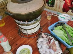 连州果园鸡-威邵鸡煲(西华路总店)