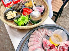 -刘姐啤酒鱼民族演艺餐厅(西街总店)