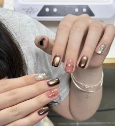 -桃色美甲沙龙