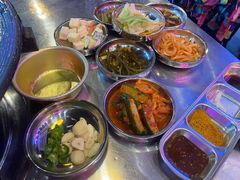 -豚豚家돈돈가韩国锅盖烤肉(新北万达店)