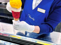 -VENCHI 闻绮(上海佛罗伦萨小镇店)