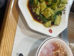 -鲁员外地锅鸡地锅鱼(古墩路店)