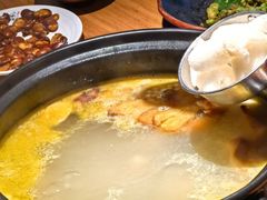 -一朵菌·野生菌探索家火锅(南亚店)
