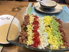 彩虹沙拉-临界音乐酒馆·小龙虾·江湖菜(华熙LIVE·鱼洞店)