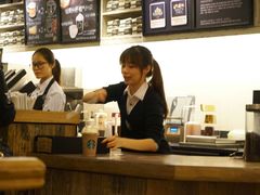 店员-星巴克臻选(广州沙面店)