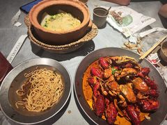 -巴厘龙虾·榜首油焖大虾(音乐学院·沿江酒馆店)