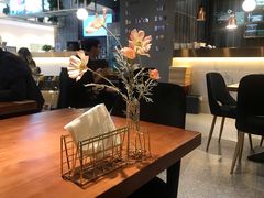 -POKEE VIA&Brunch·维娅(重庆来福士店)