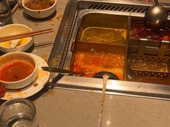 -海底捞火锅(金山百联店)