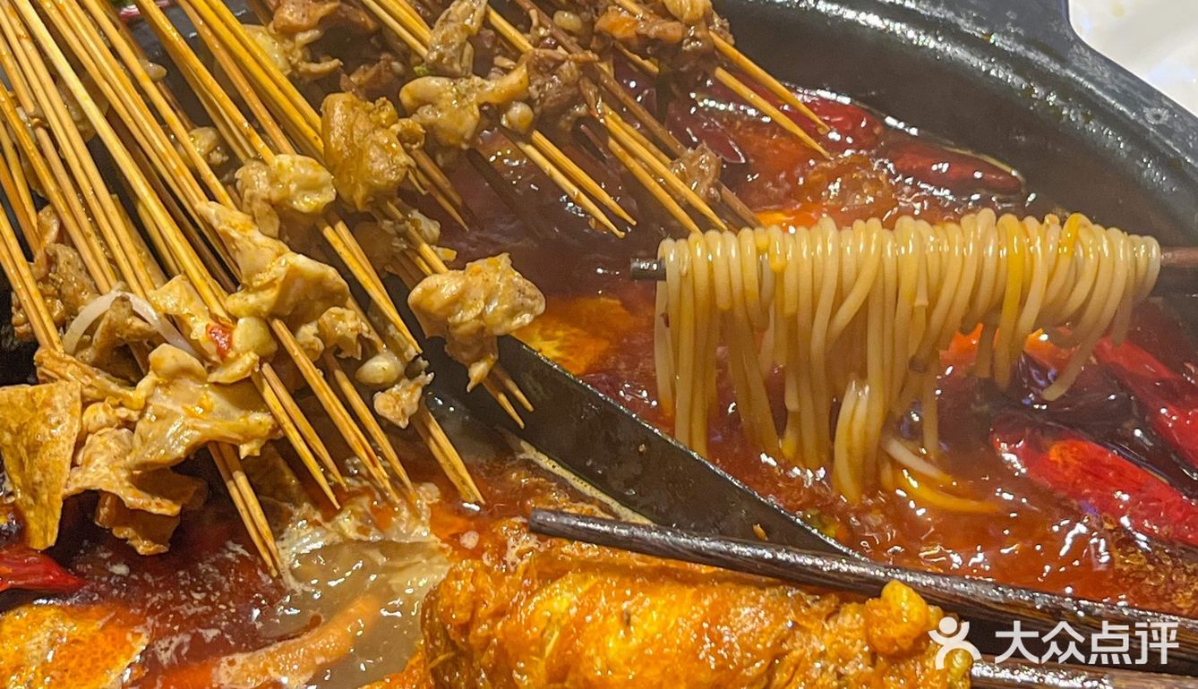 在南京！螺蛳粉+火锅+串串！一次吃到爽啊啊啊！！