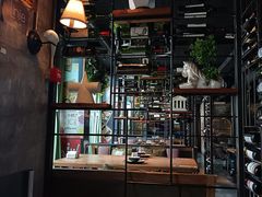 -临界音乐酒馆·小龙虾·江湖菜(华熙LIVE·鱼洞店)