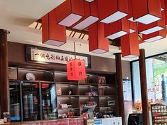 -阿瓦山寨·湘菜现炒·剁椒鱼头王(咸阳总店)