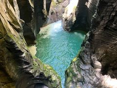 -蝶舞清江·恩施地心谷景区