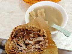 -洪峰浩老北京烧饼夹肉(角门路店)