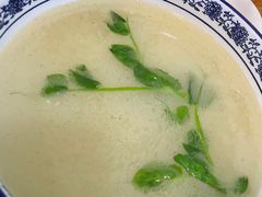 -火烧房子菊花米线(兴盛路店)