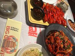 -肥肥虾庄·金牌油焖大虾(汉街SKP店)