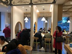 -兔行天下-鸿鹤鲜锅兔(中海国际店)